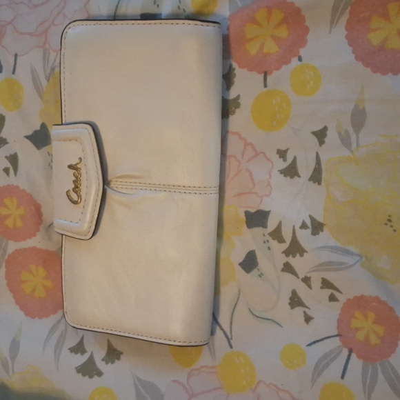Coach Handbags - Coach SLIM ENVELOPE WALLET